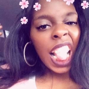 Meet your Posher, Sierra